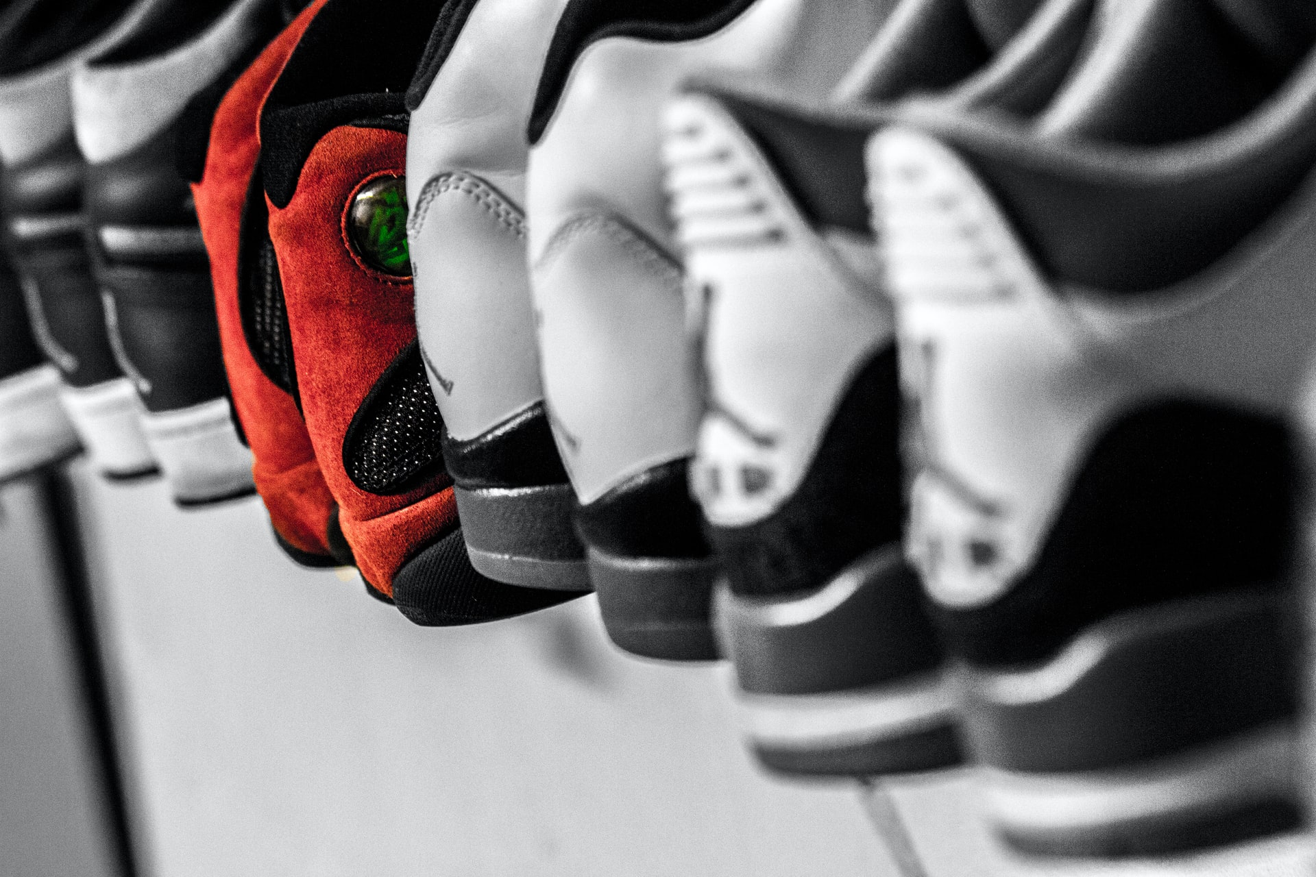 6 Factors To Consider Before Purchasing New Sneakers